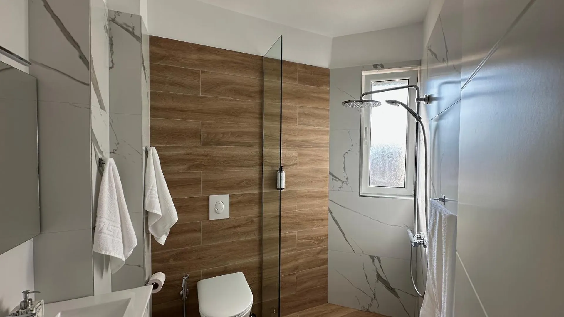 Aria'S Apartment - City Center Sarande 0*,  Albania
